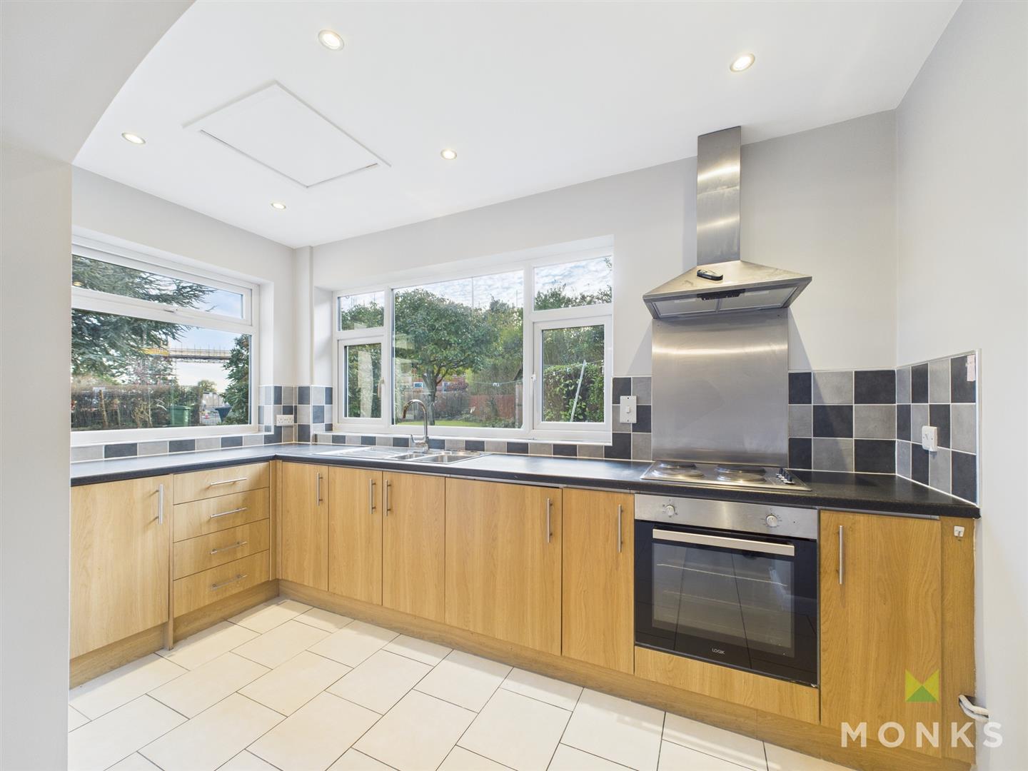 90 Mytton Oak Road, Shrewsbury, SY3 8XD To Let